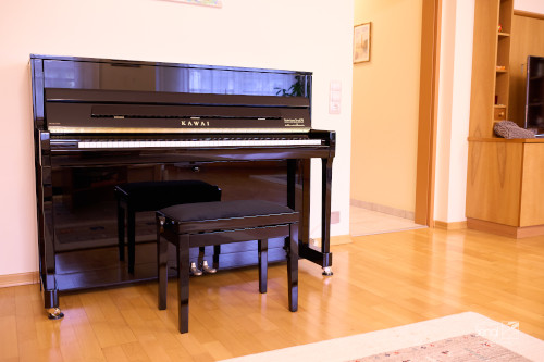 KAWAI Piano Verkauf nach Horn