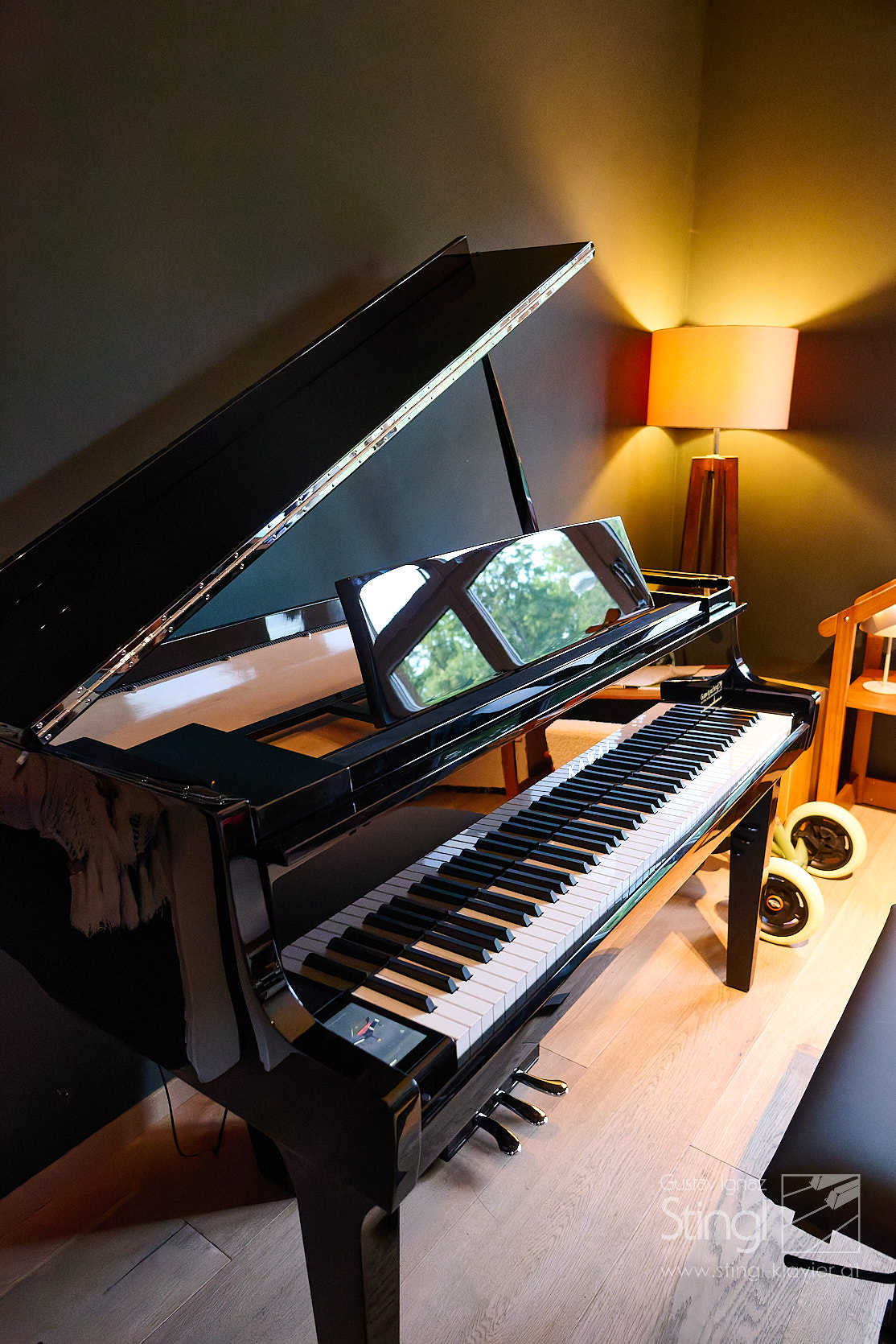 KAWAI NV12 WIEN