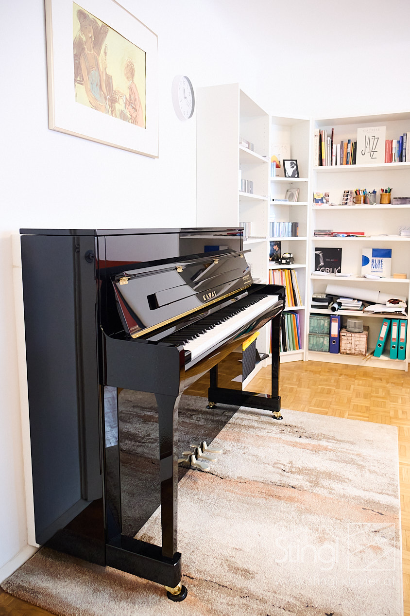 KAWAI an Klavierlehrer in Wien 