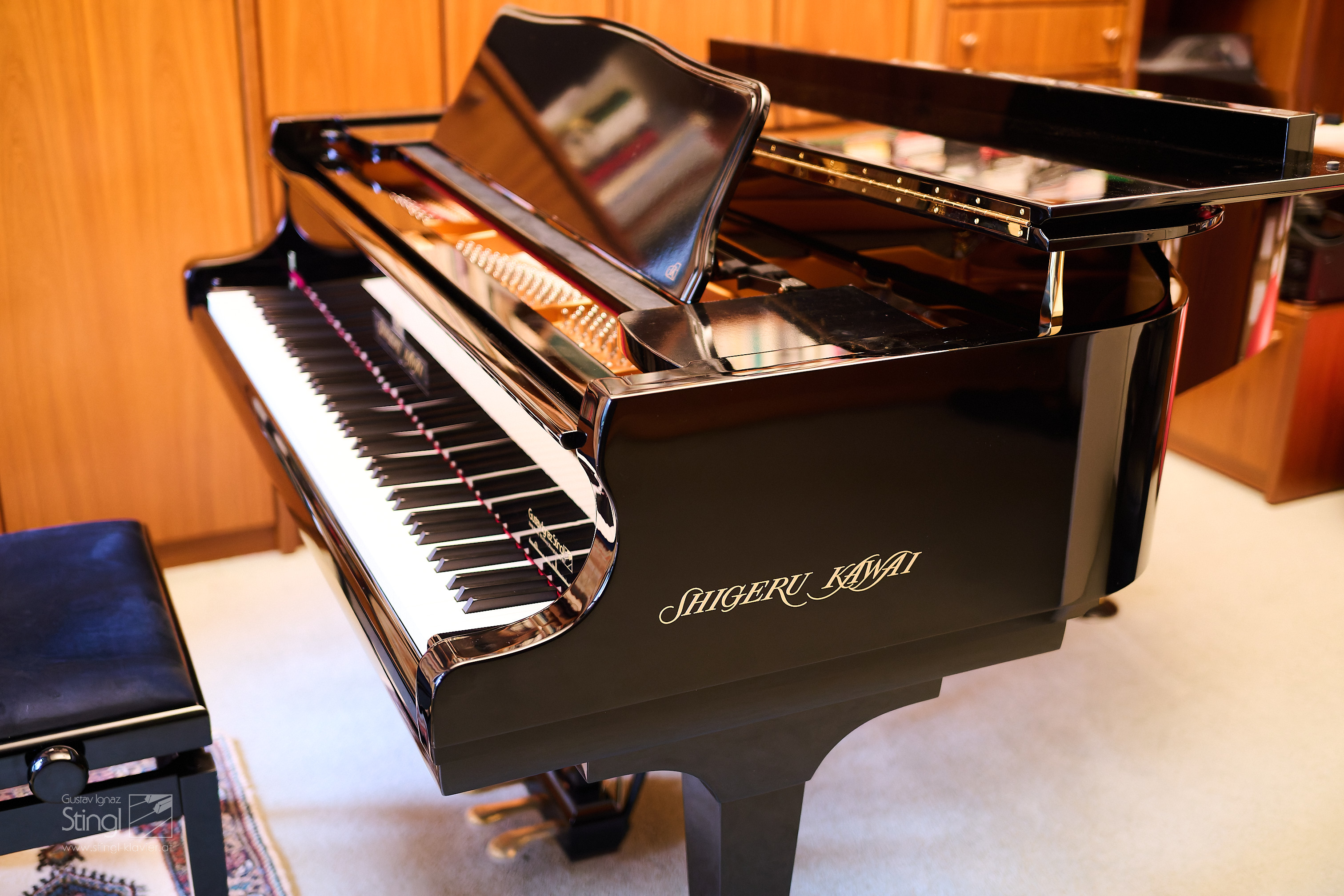 SHIGERU KAWAI SK2 an Urtext Musikverlag